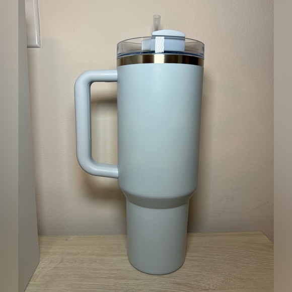 Stanley and Starbucks Sky Blue 40 Ounce Tumbler Cup NWT Spring 2024 - Picture 2 of 7